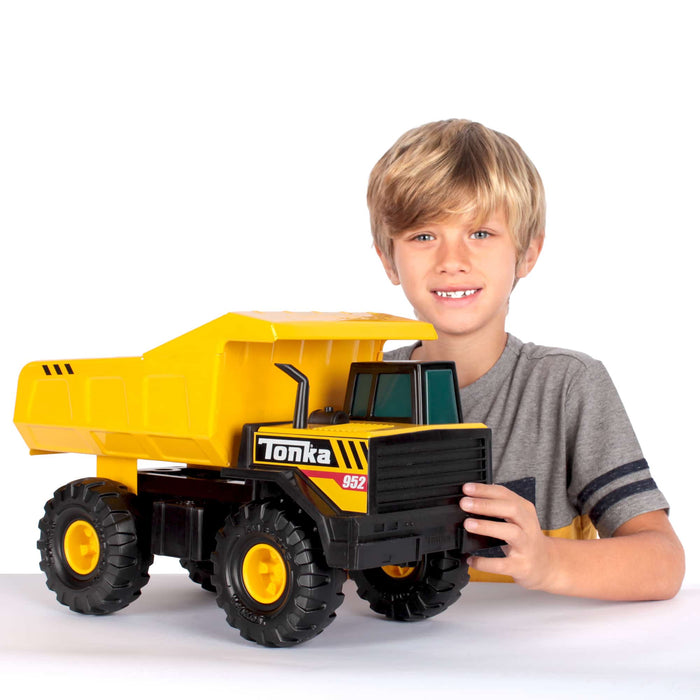 Tonka Mighty Dump Truck