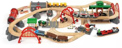 BRIO World Deluxe Railway Set