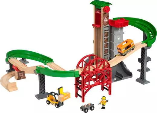 BRIO World Lift & Load Warehouse Set