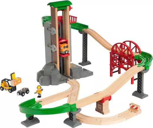 BRIO World Lift & Load Warehouse Set